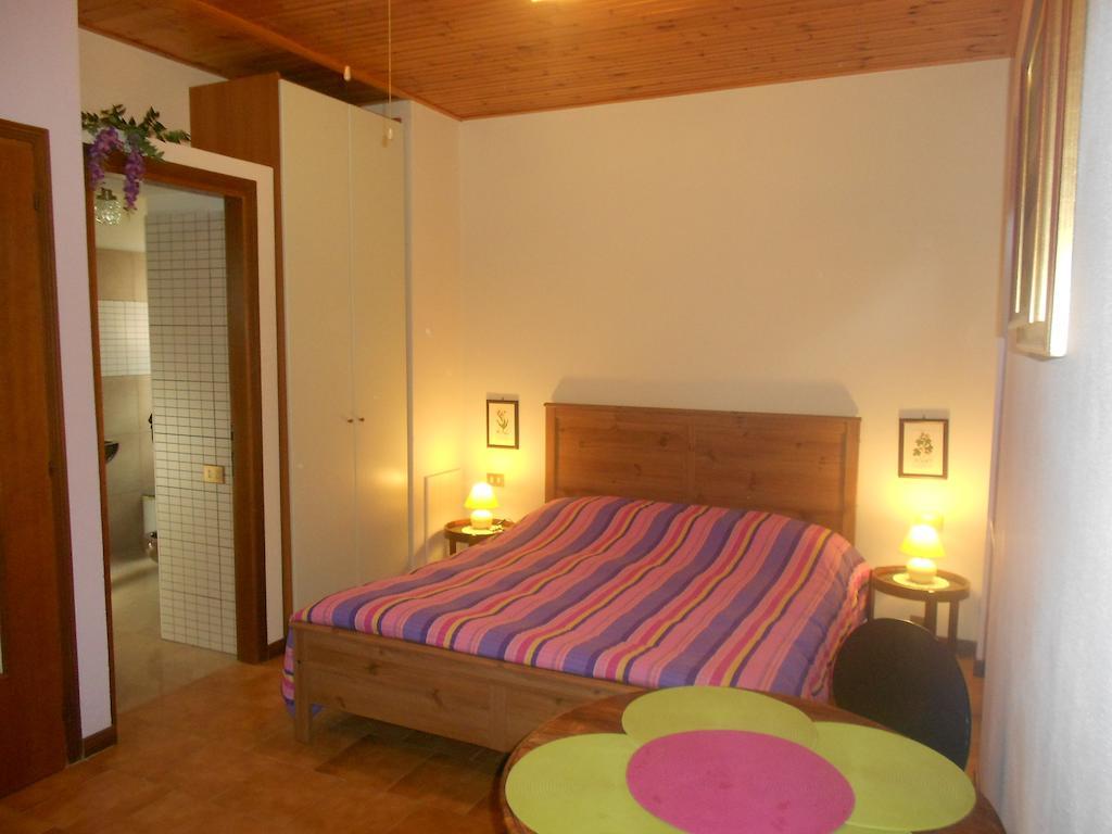 I Vigneti Bed & Breakfast Salionze Oda fotoğraf